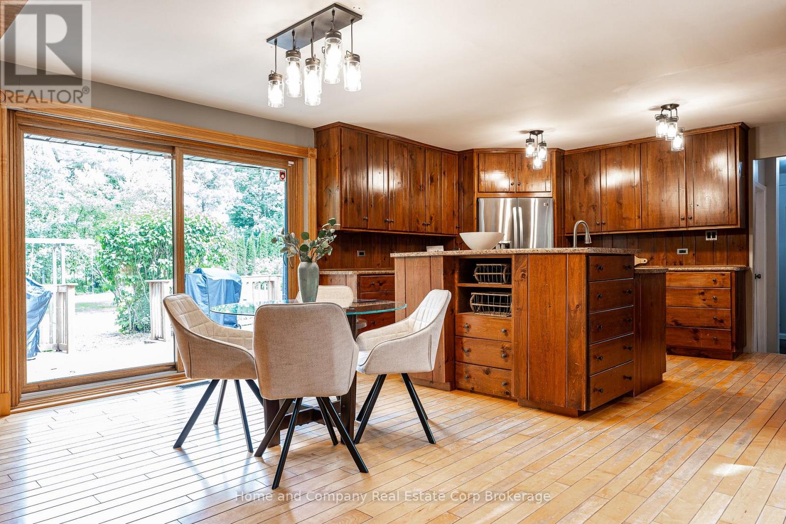 256360 SUNOVA CRESCENT - Image 9