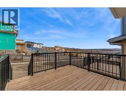 15 Heritage Heath, Cochrane, AB T4C3K8 Photo 32