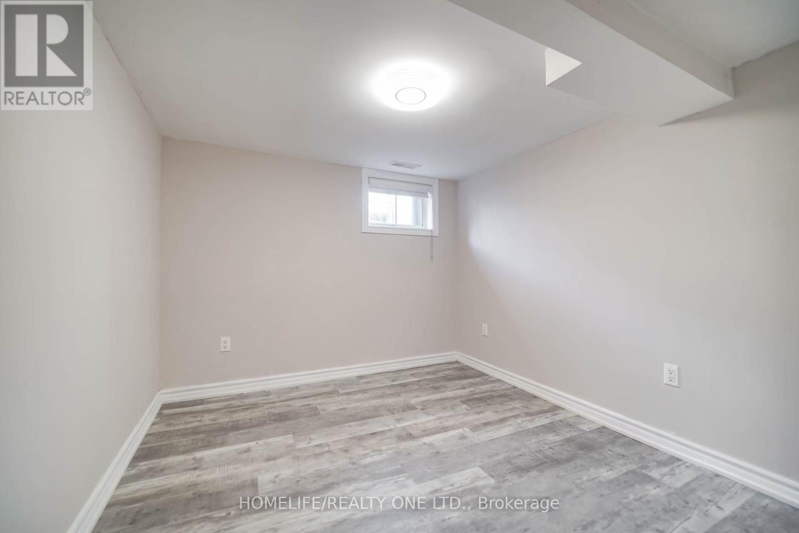 104 BENSON AVENUE - 24