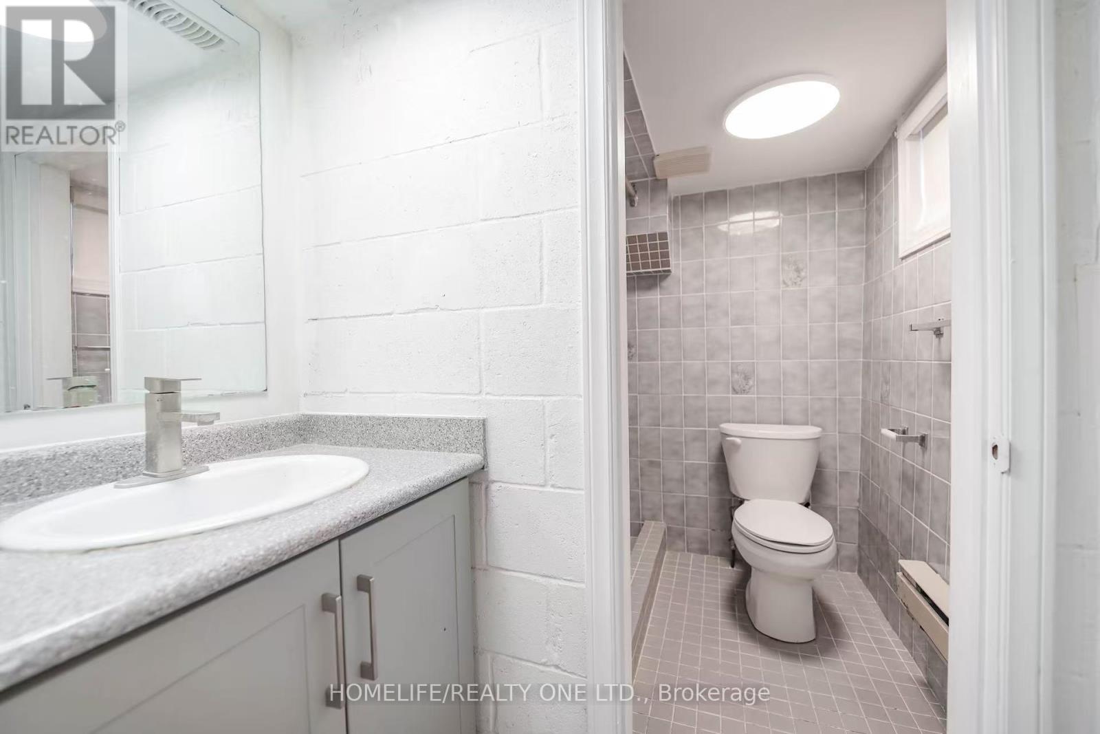 104 BENSON AVENUE - 25