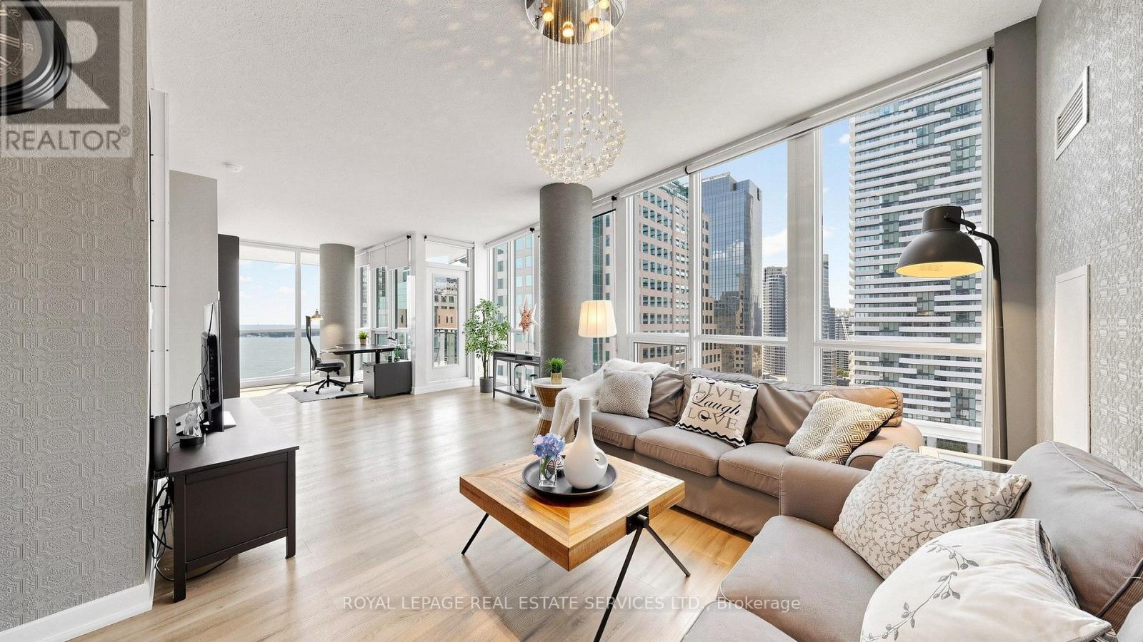 Photo of 33 Bay Street