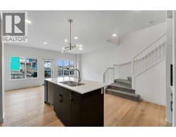 Kitchen - 15 Heritage Heath, Cochrane, AB T4C3K8 Photo 8