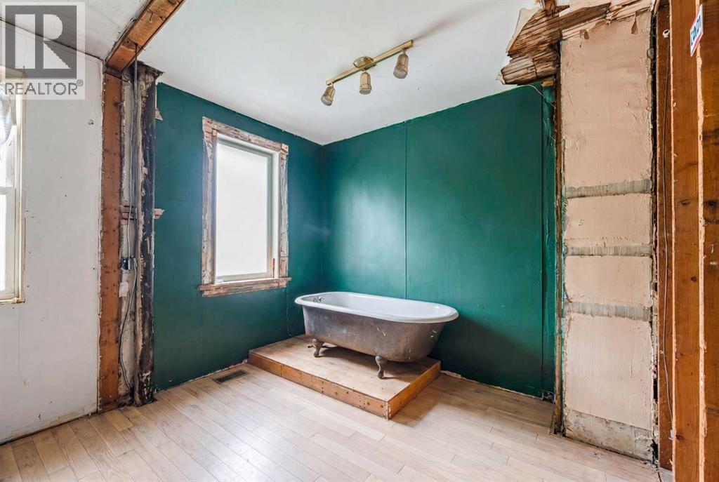 2108 8 Street Southeast - Photo 8