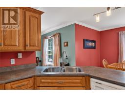342 Main Street thumbnail 9