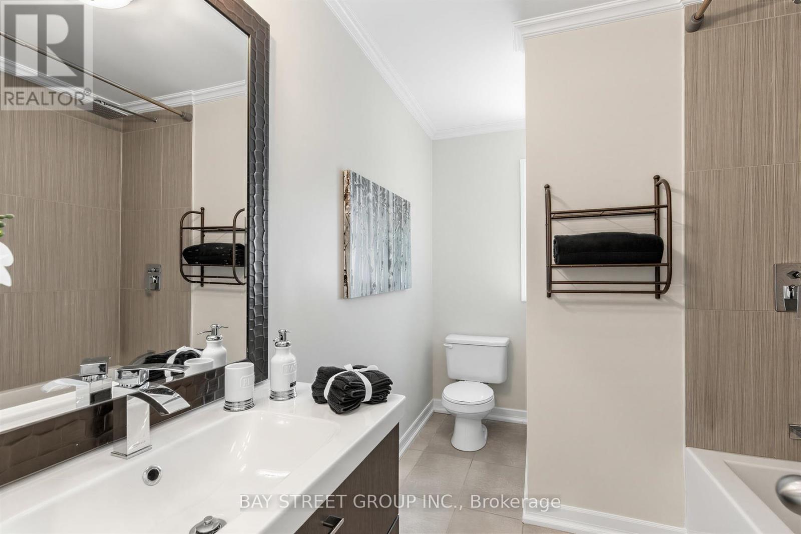 47 HAILEYBURY DRIVE - 18