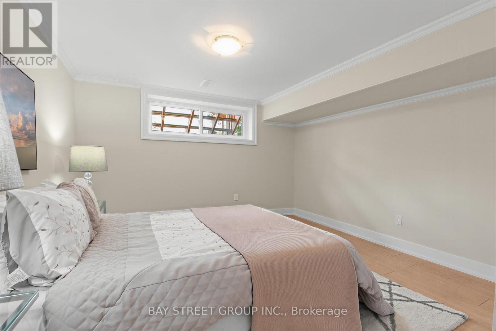 47 HAILEYBURY DRIVE - 24