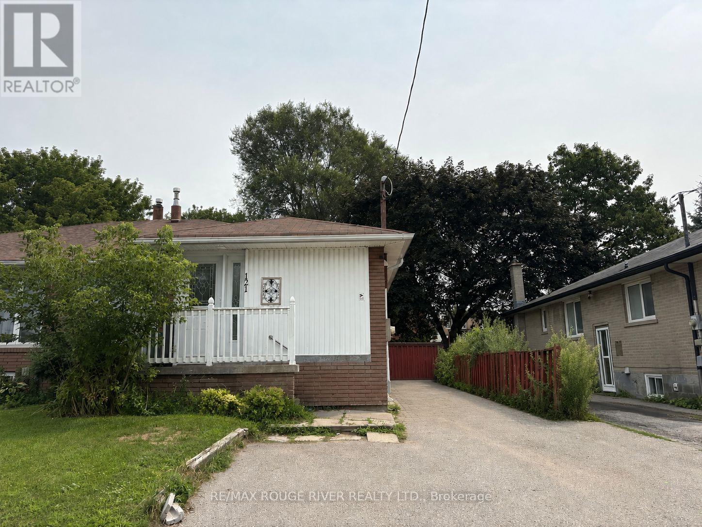 2, LOWER - 121 LUPIN DRIVE
