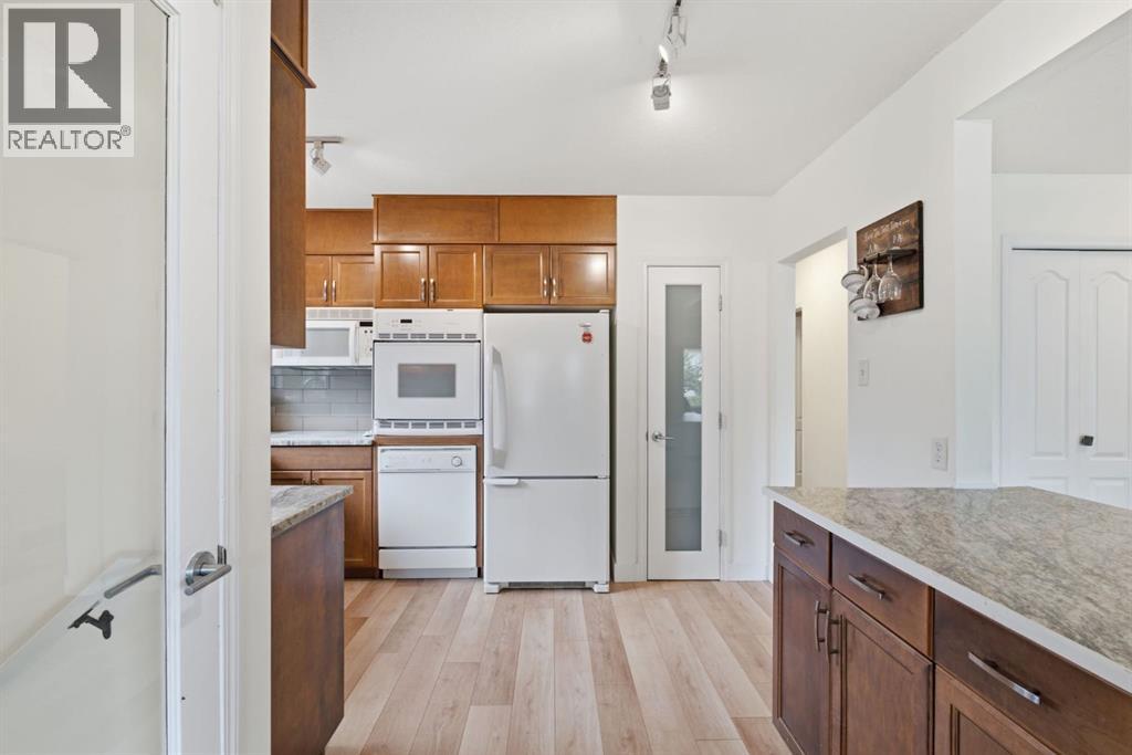 4752 Nipawin Crescent Northwest - Photo 9