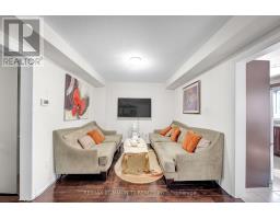 220 Lageer Drive, Whitchurch Stouffville, ON L4A0X1 Photo 10