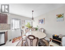 220 Lageer Drive, Whitchurch Stouffville, ON L4A0X1 Photo 12