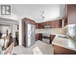 220 Lageer Drive, Whitchurch Stouffville, ON L4A0X1 Photo 13