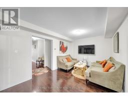 220 Lageer Drive, Whitchurch Stouffville, ON L4A0X1 Photo 9