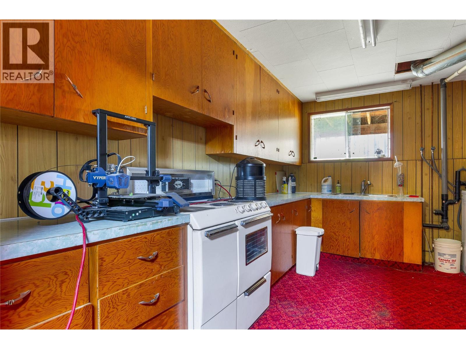 9271 Glenmore Road - 22