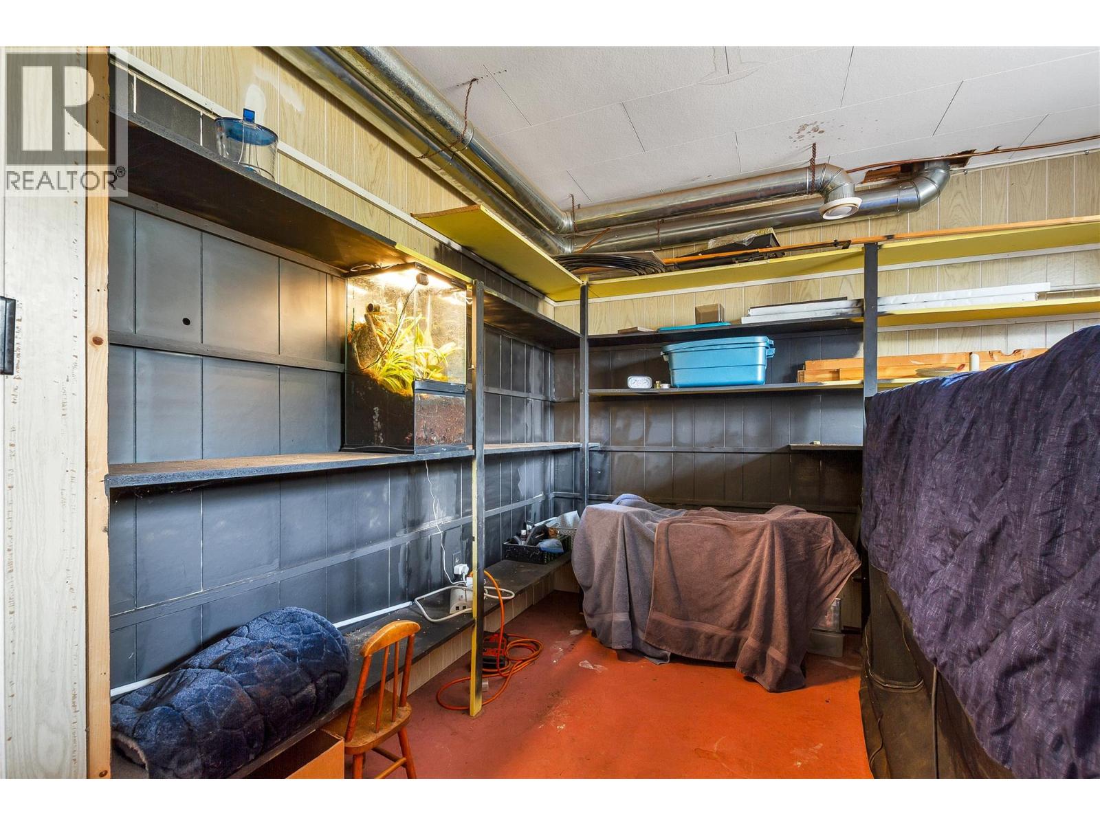 9271 Glenmore Road - 33