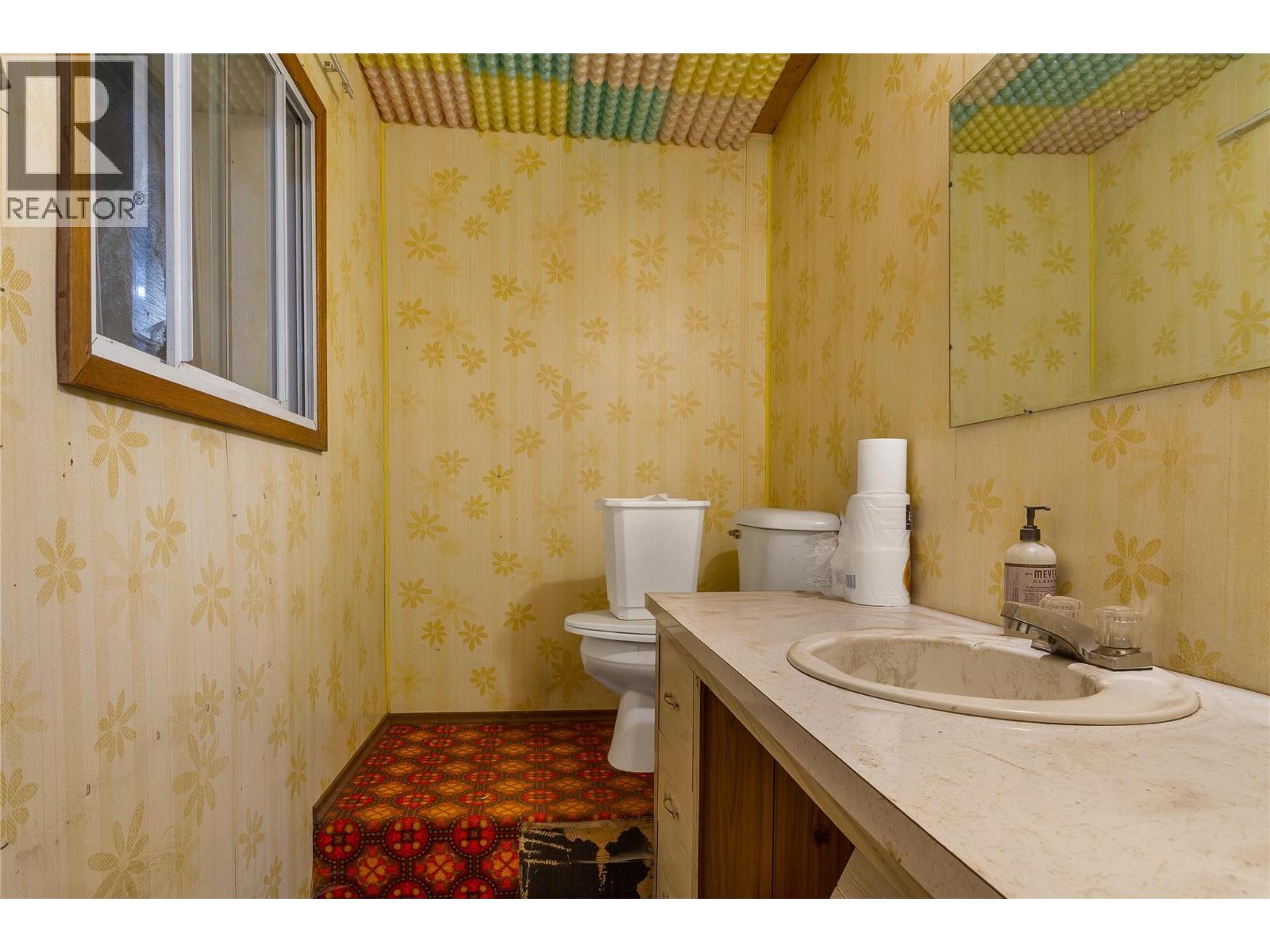 9271 Glenmore Road - Image 31