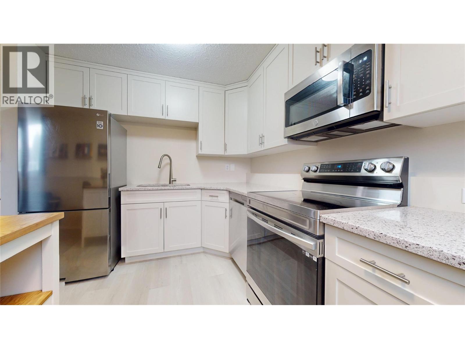 #6 717 21ST Avenue N - 13