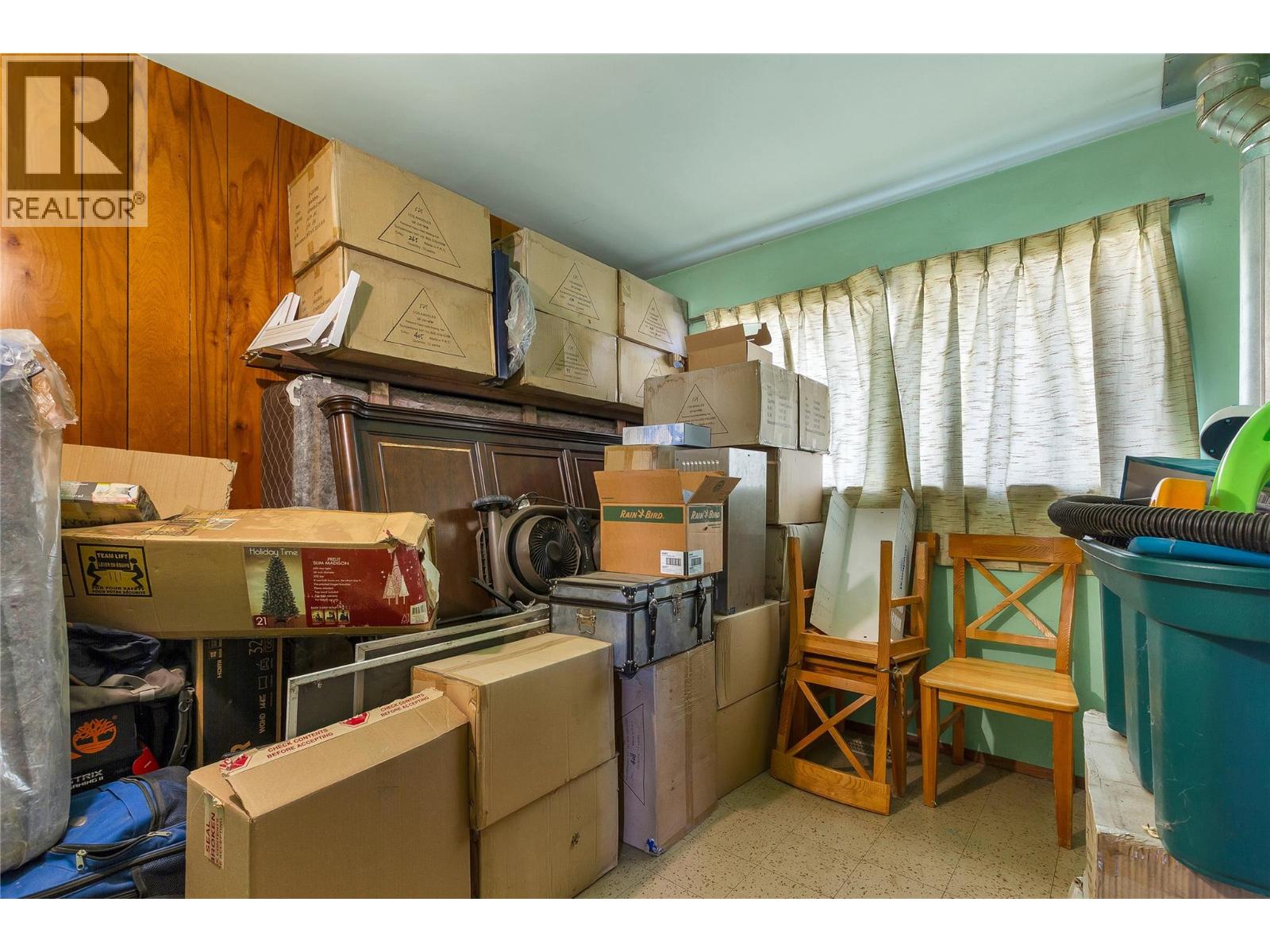 9271 Glenmore Road - 15