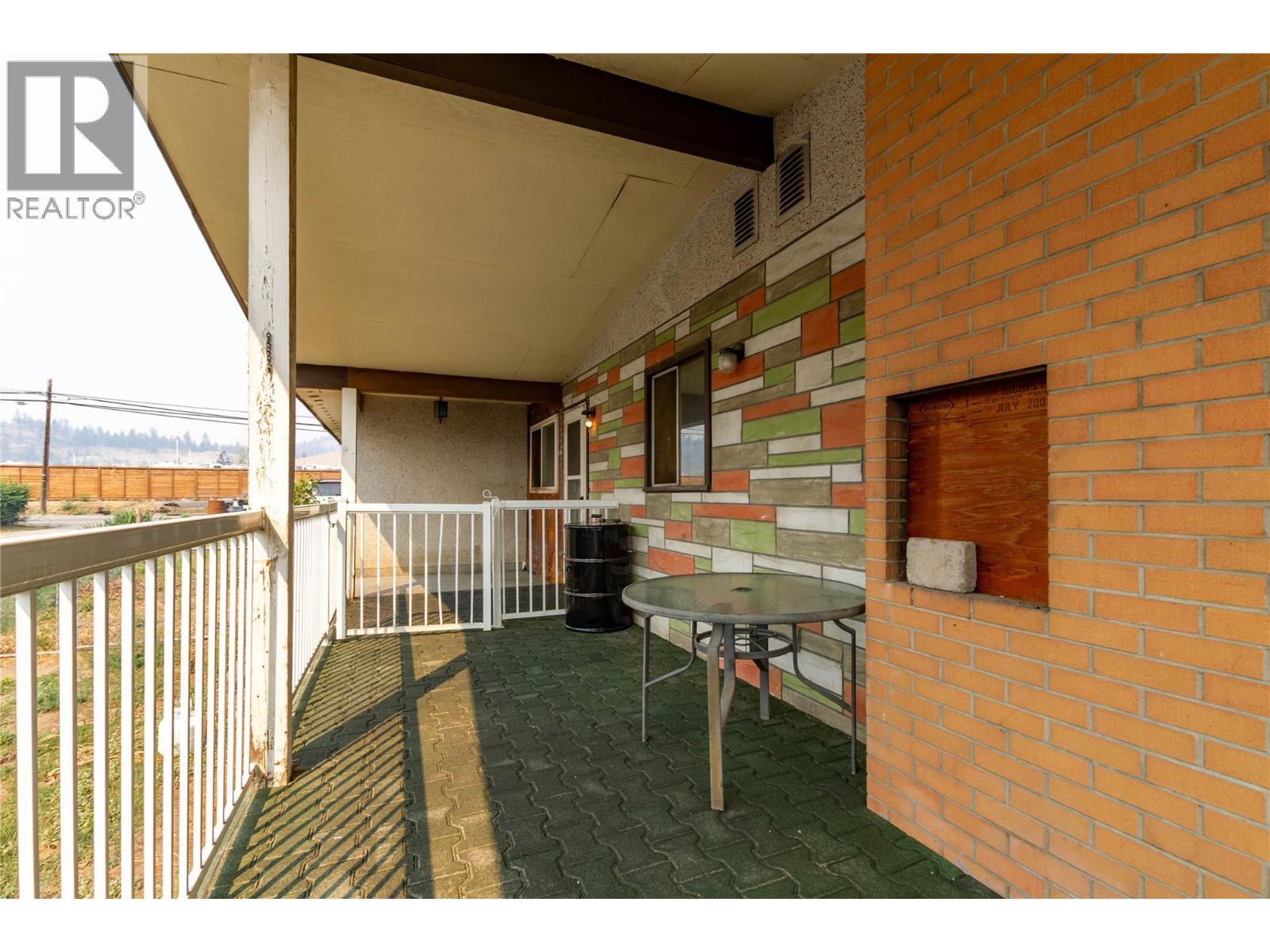 9271 Glenmore Road - 40