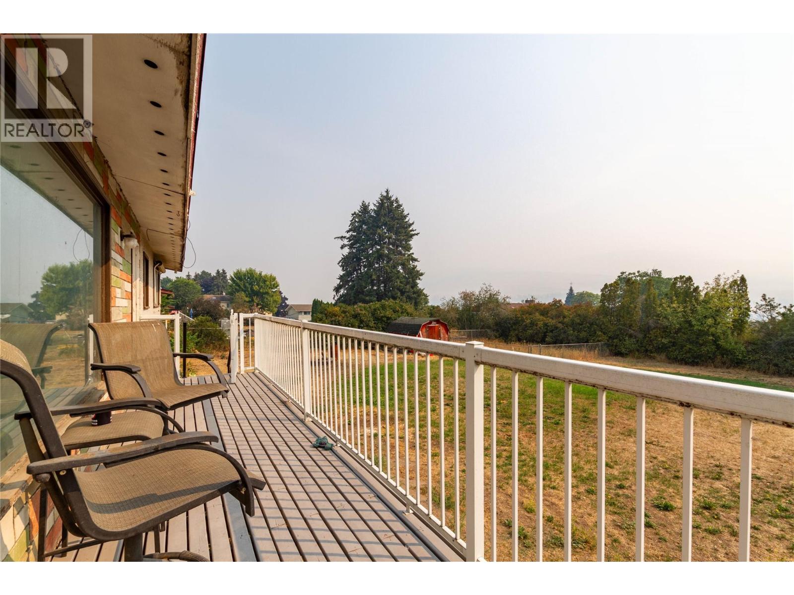 9271 Glenmore Road - Image 44