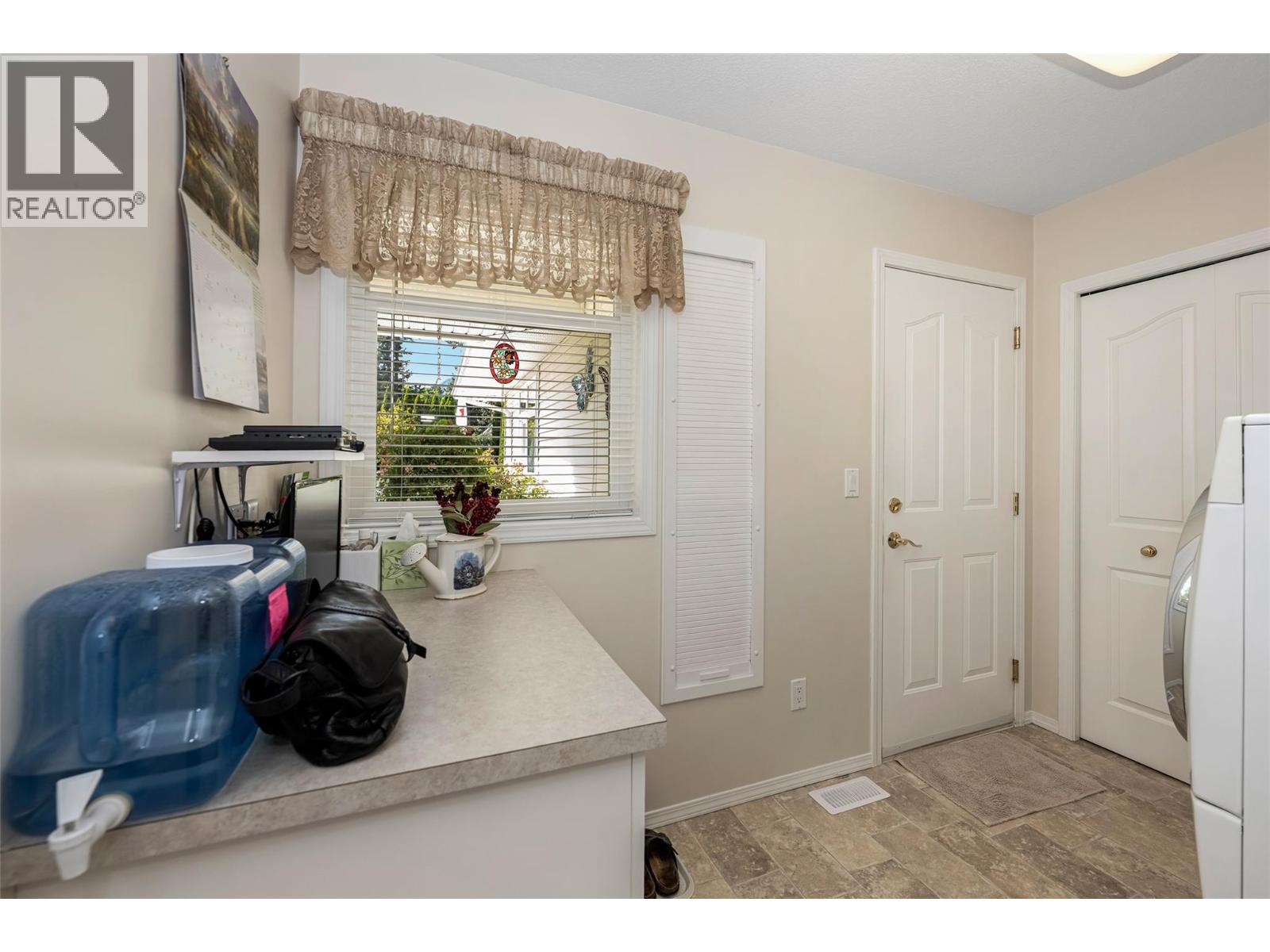 2976 Heal Court - Image 15