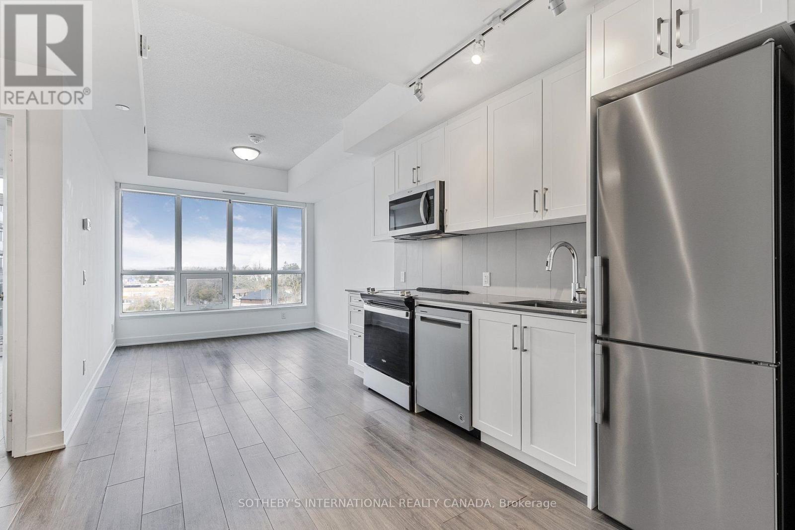 403 - 681 YONGE STREET