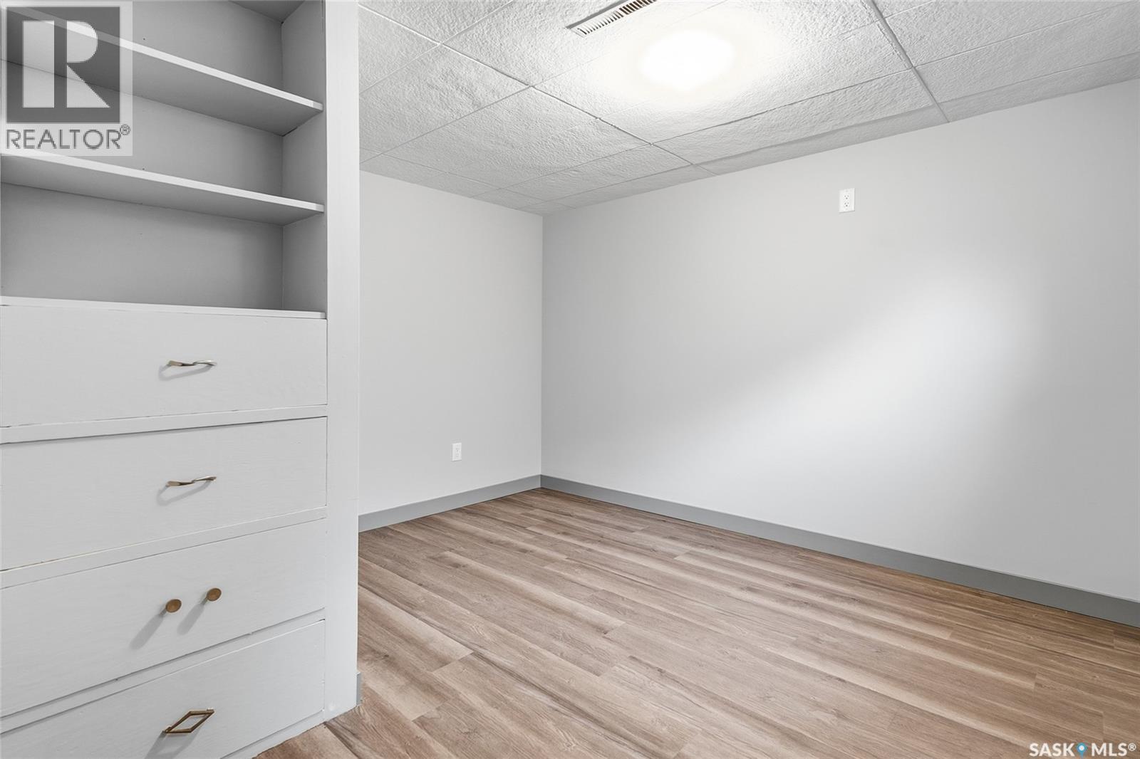 910 T AVENUE N - Image 27