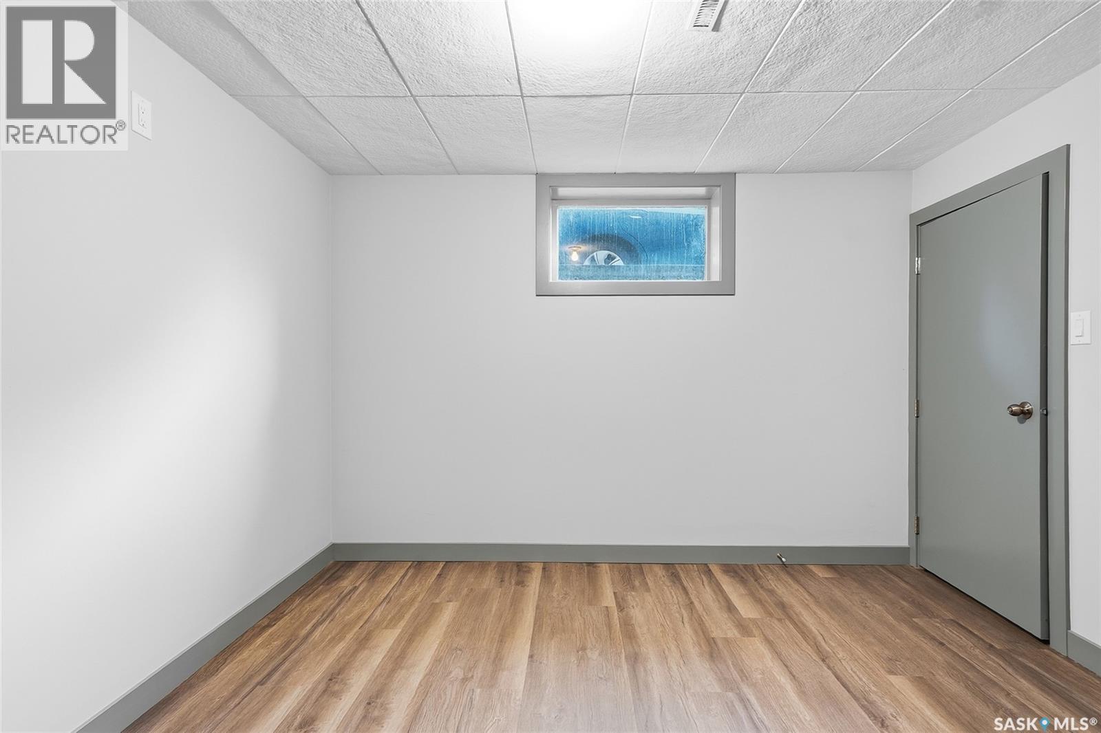 910 T AVENUE N - Image 29