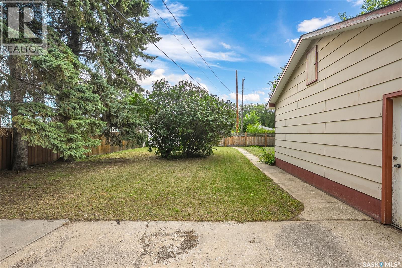 910 T AVENUE N - Image 39