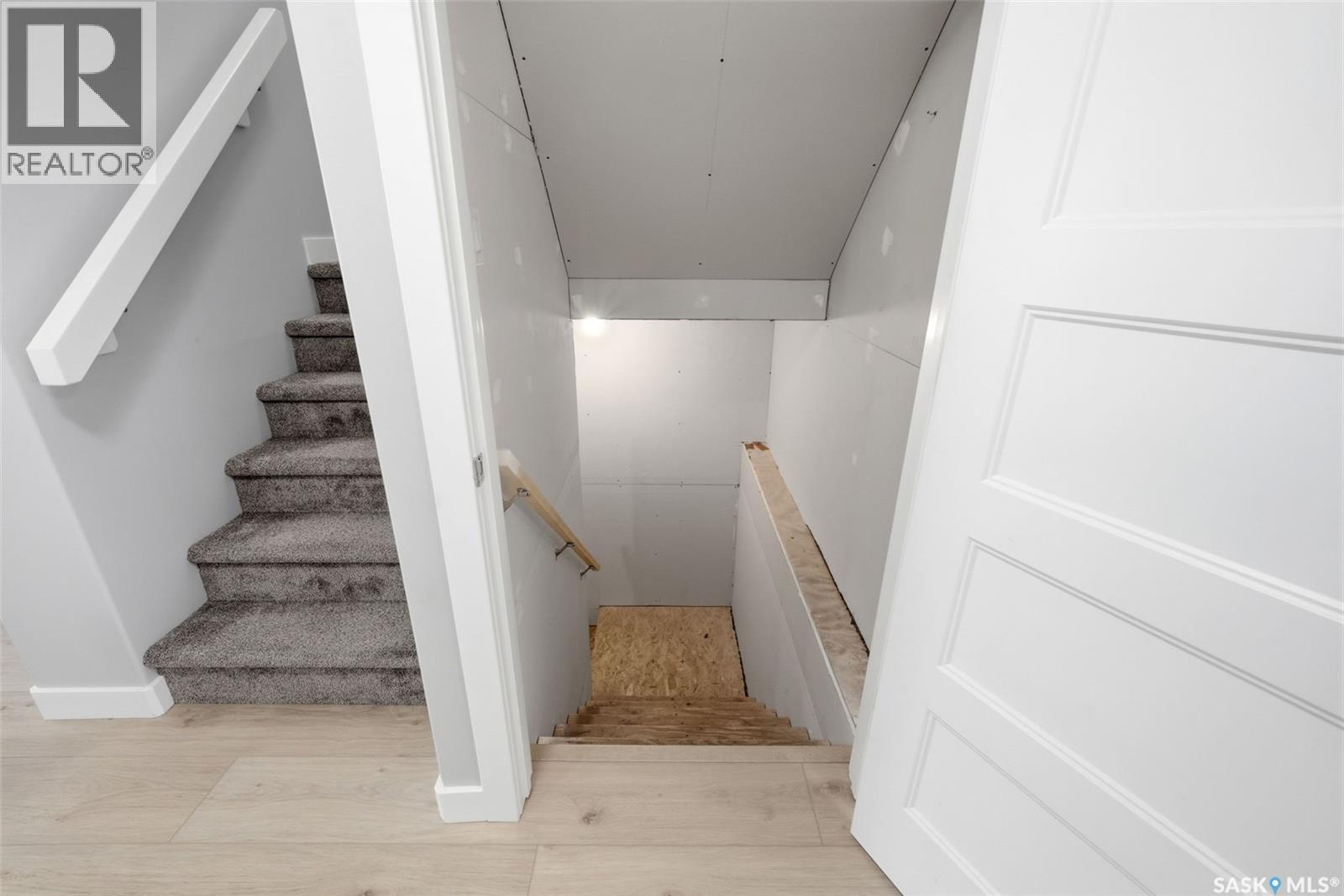 #20 5301 Beacon DRIVE - Image 23