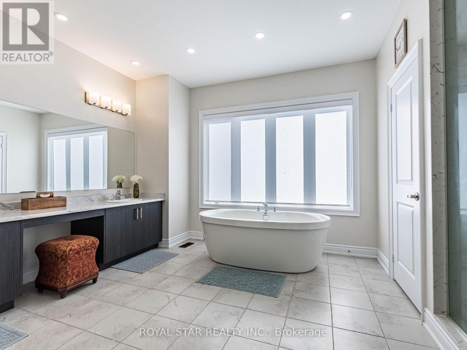 26 MARVIN AVENUE - 31