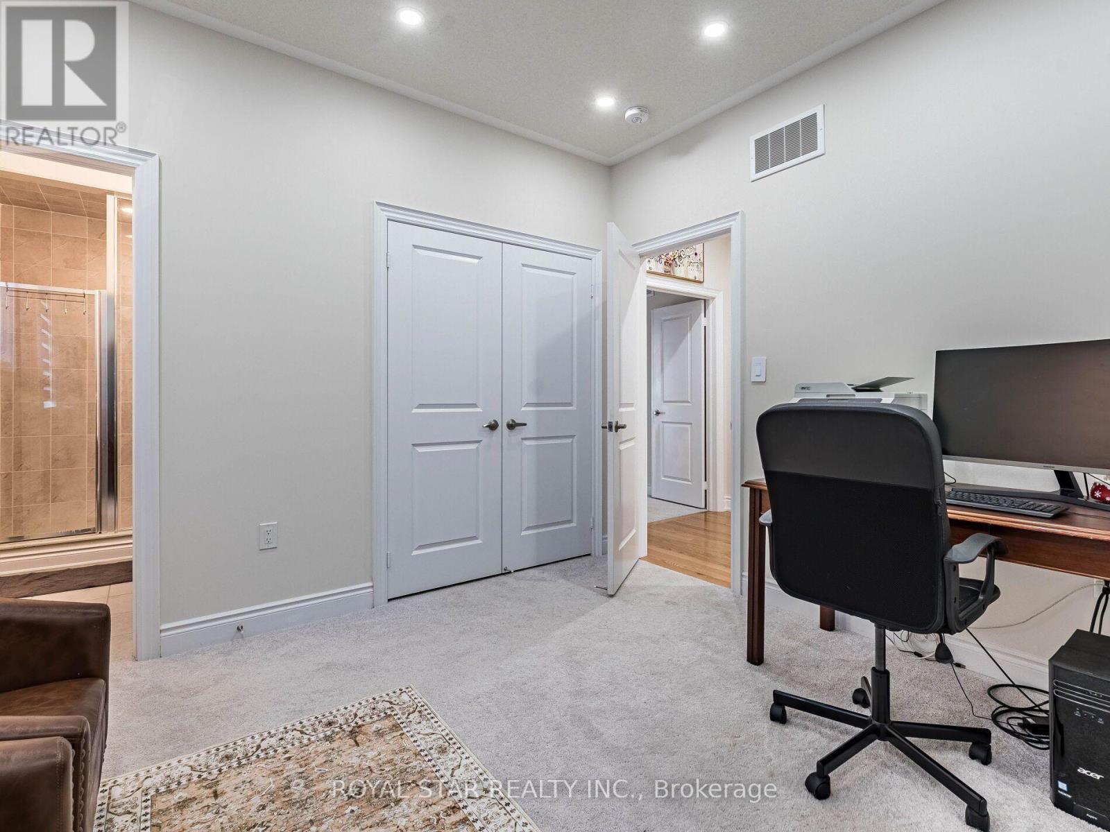 26 MARVIN AVENUE - 38