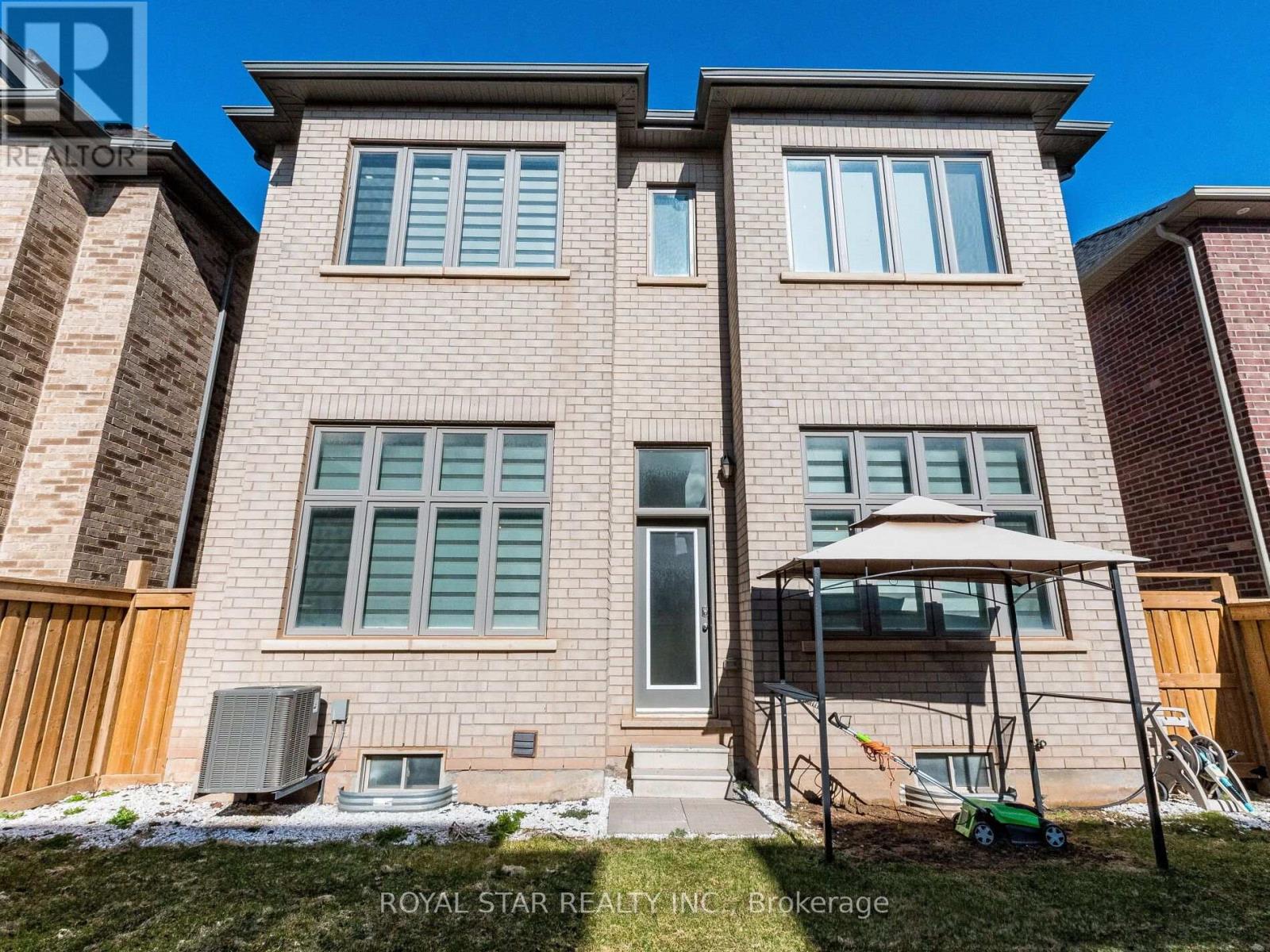 26 MARVIN AVENUE - Image 49