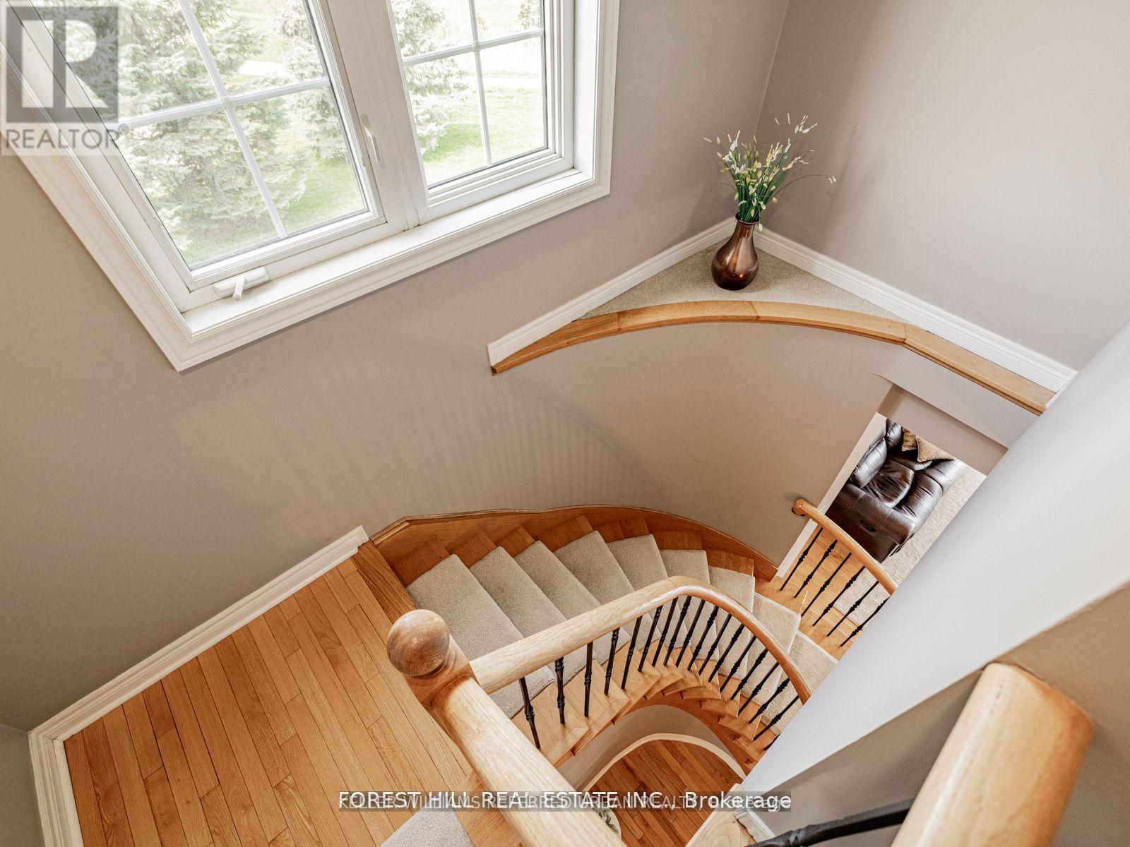 614 MCBEAN AVENUE N - Image 21