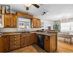 Bath (# pieces 1-6) - 263 King Street, Charlottetown, PE C1A1C4 Photo 14