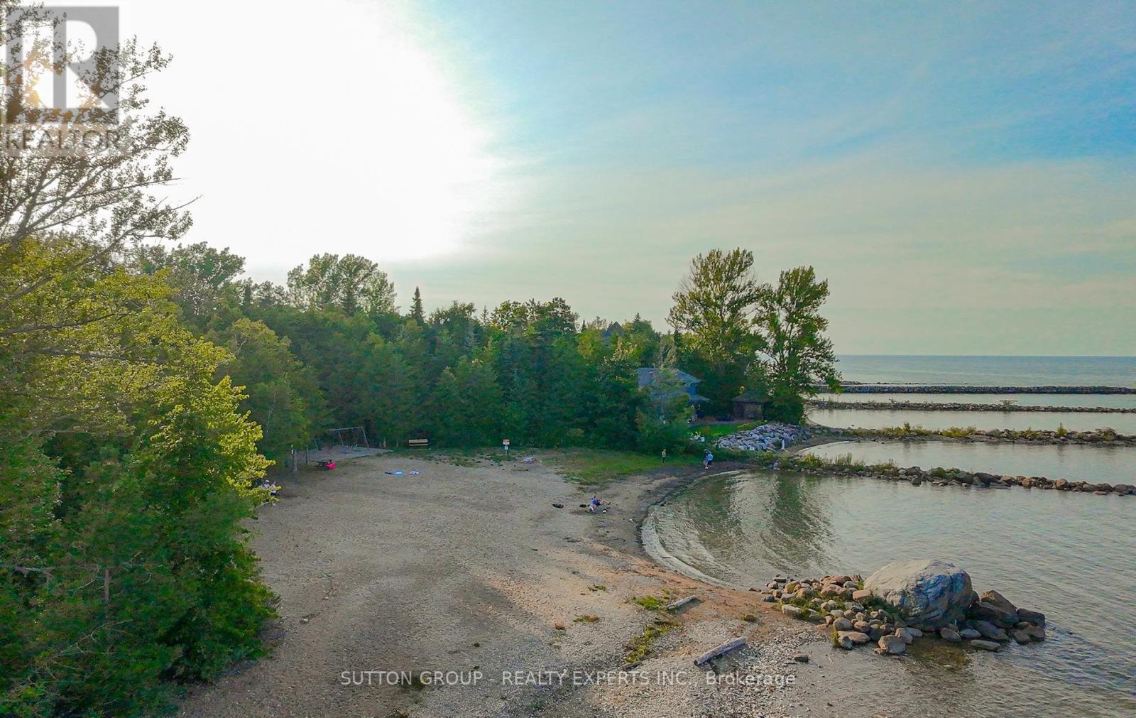 95 GOLDIE COURT - Image 46