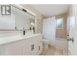 32 Silvervine Drive, Hamilton, ON L8J1K2 Photo 17