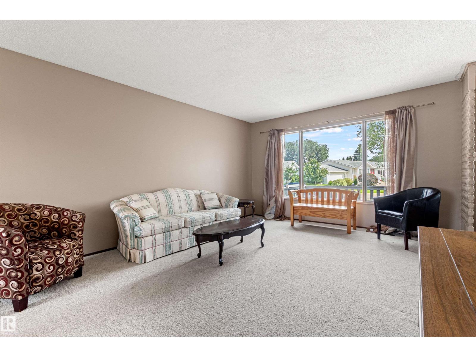 1984 68 Street NW - Photo 11
