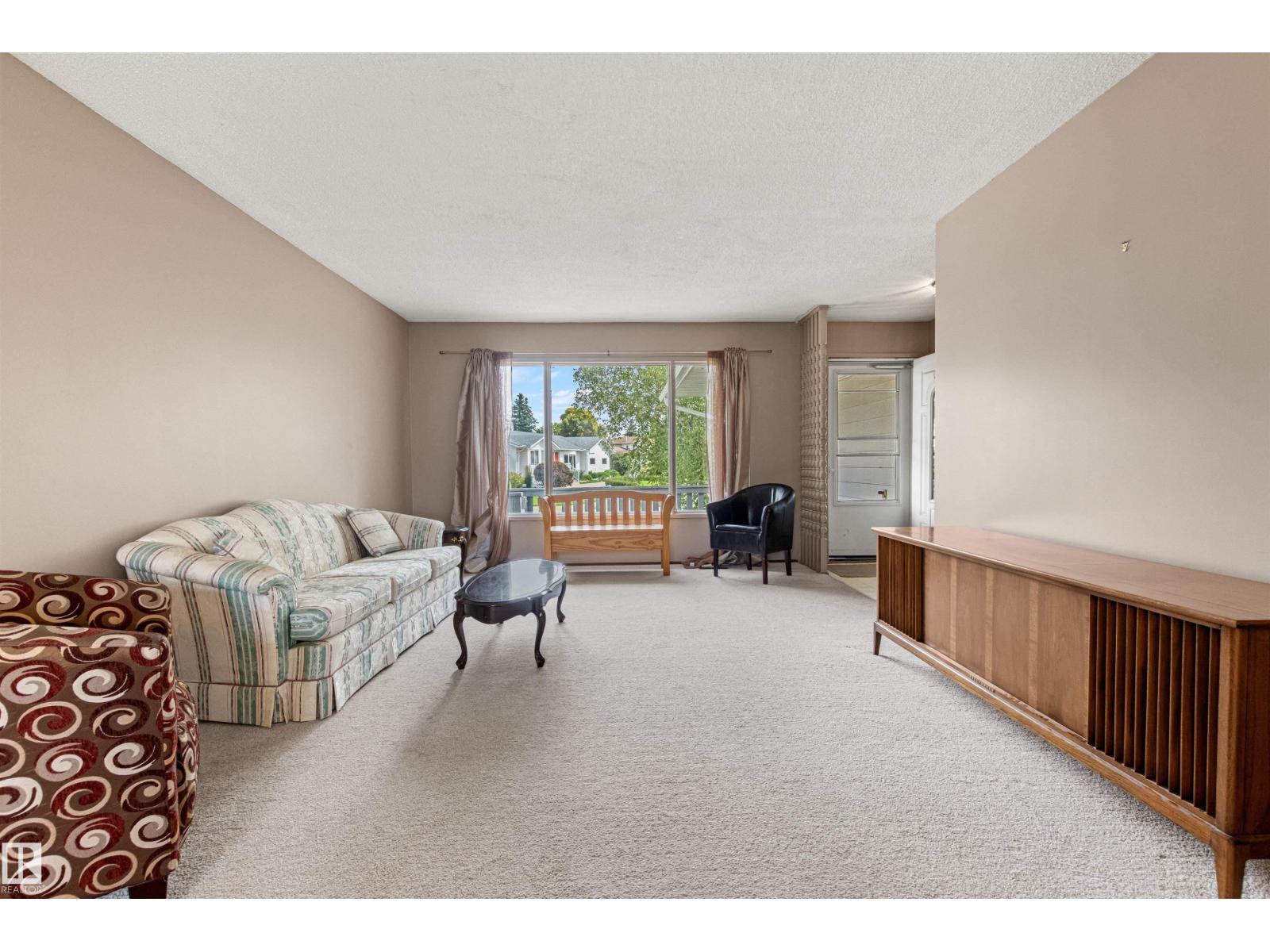 1984 68 Street NW - Photo 13