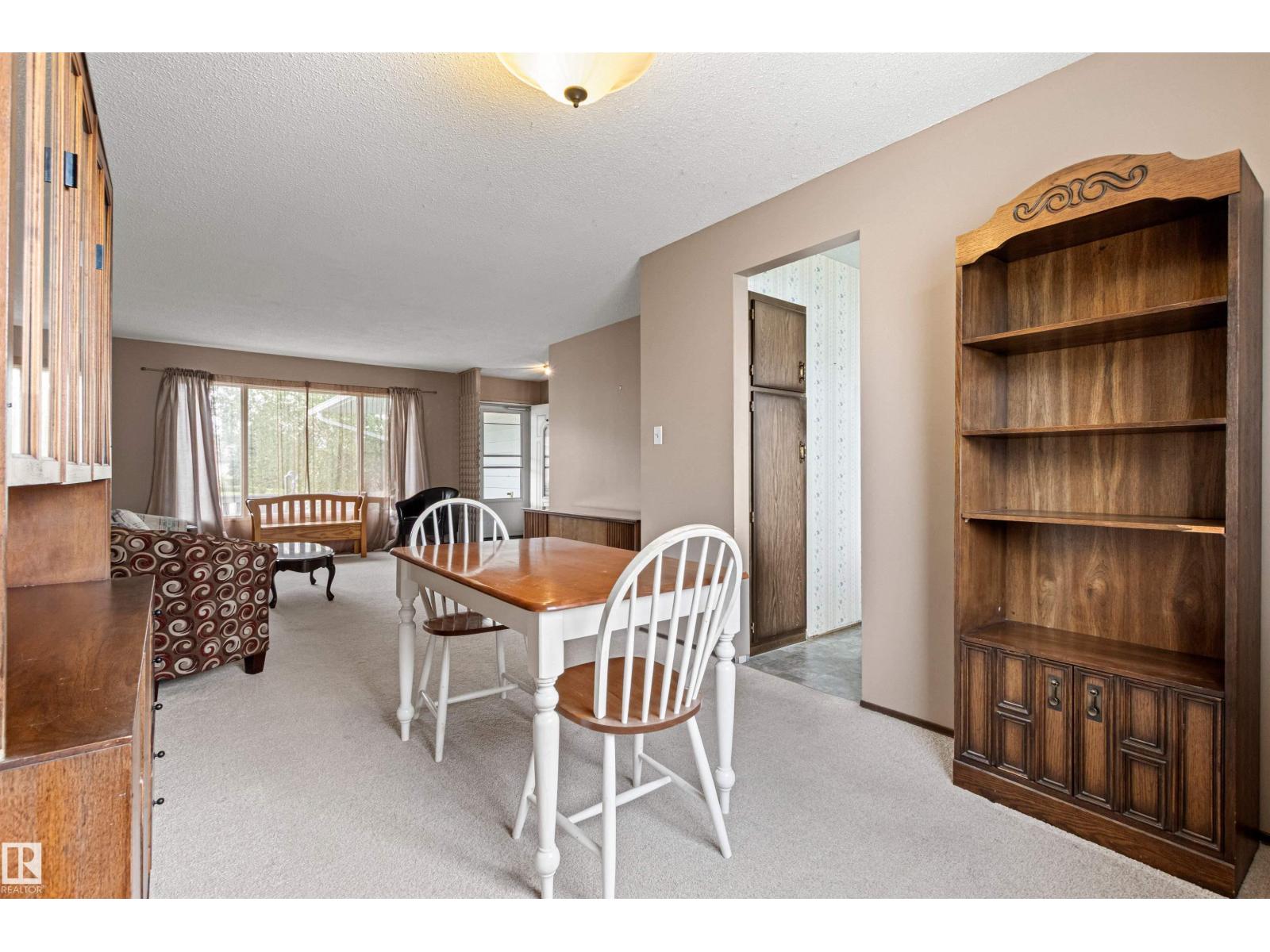 1984 68 Street NW - Photo 15