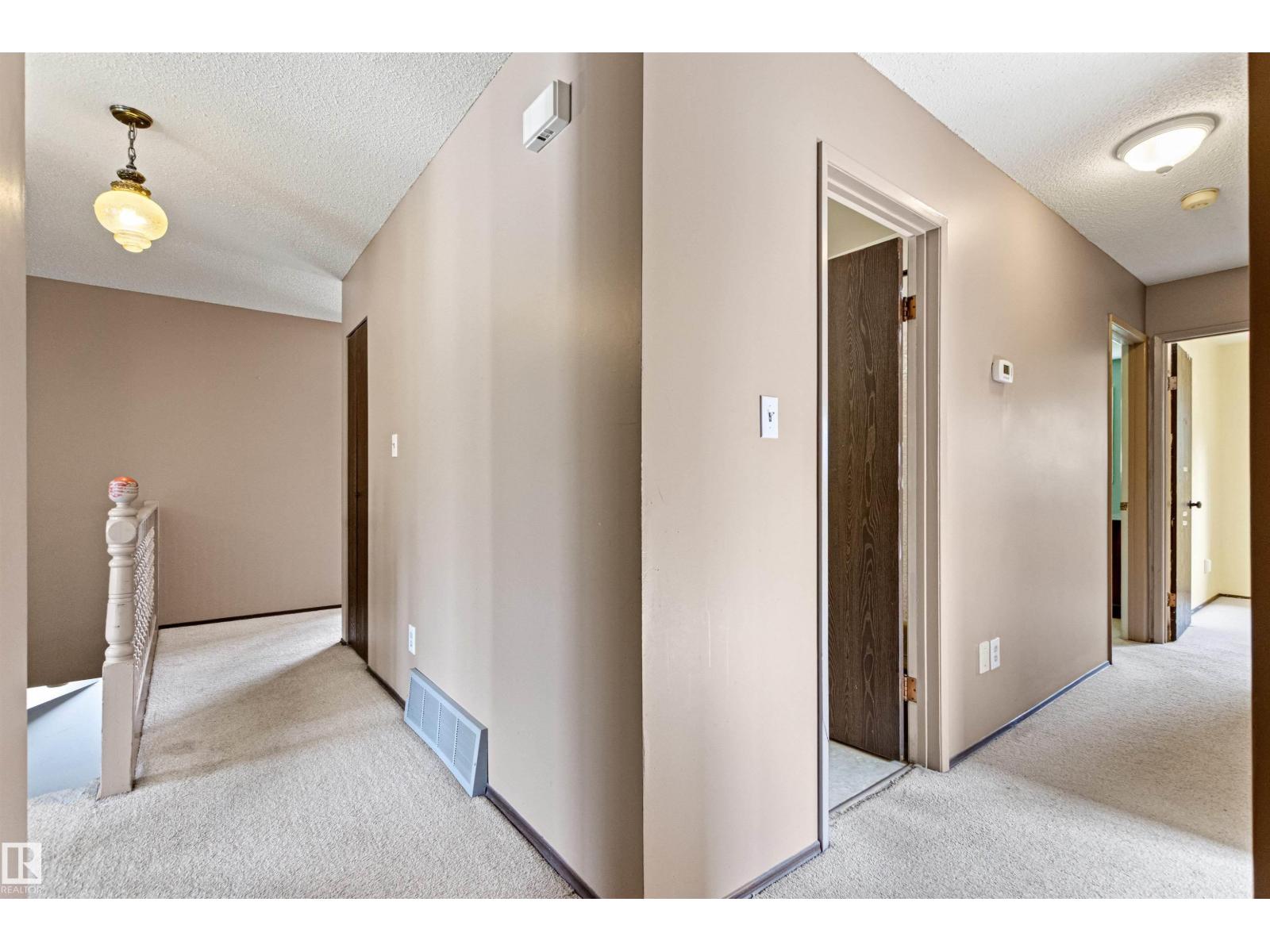 1984 68 Street NW - Photo 29