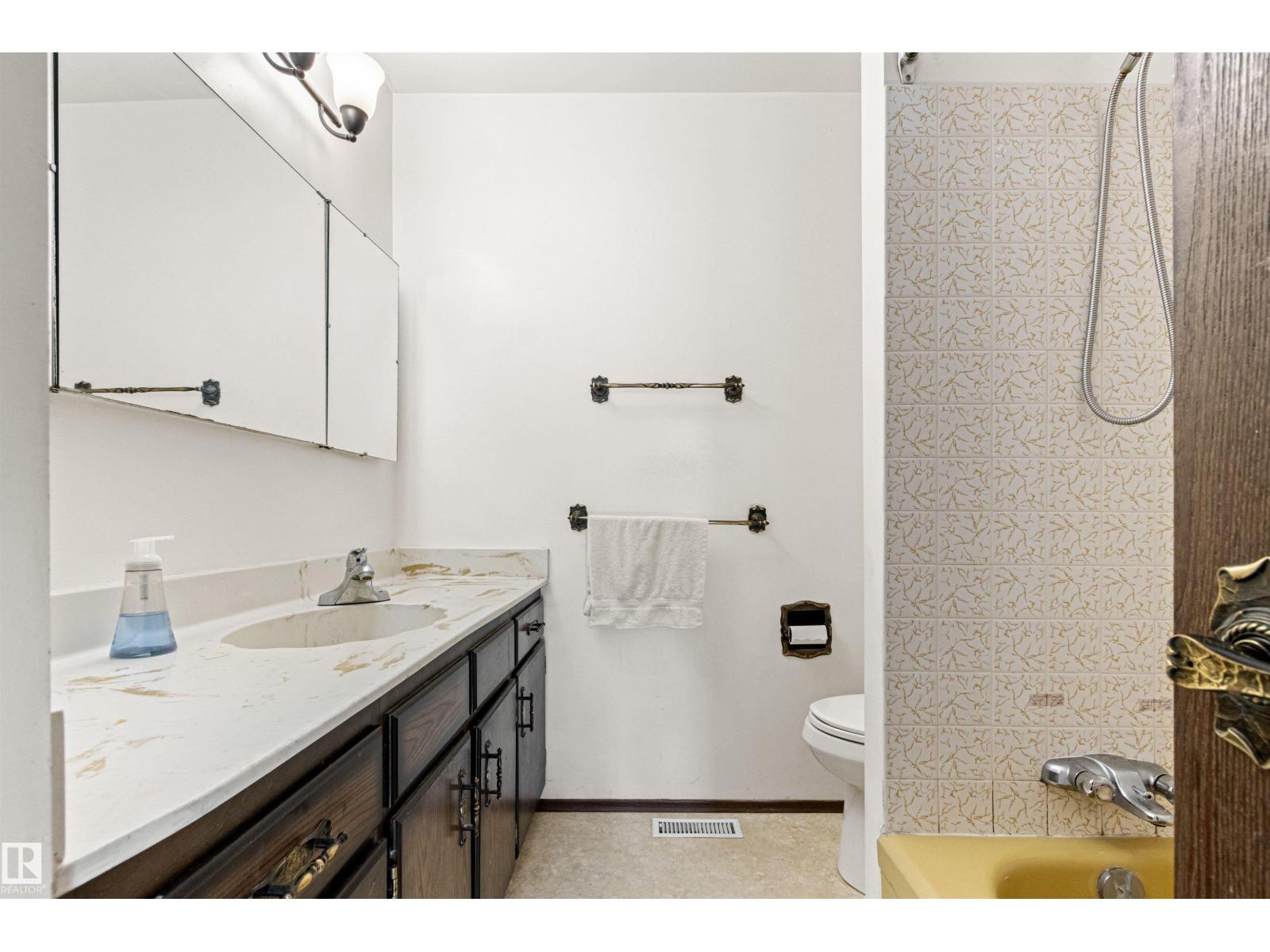 1984 68 Street NW - Photo 30
