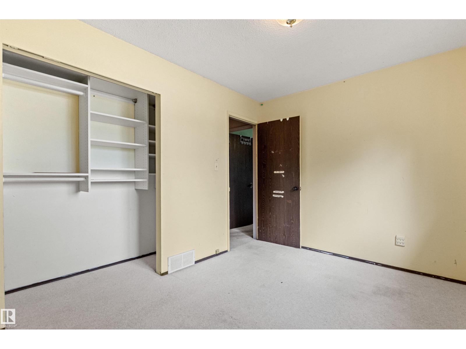 1984 68 Street NW - Photo 33