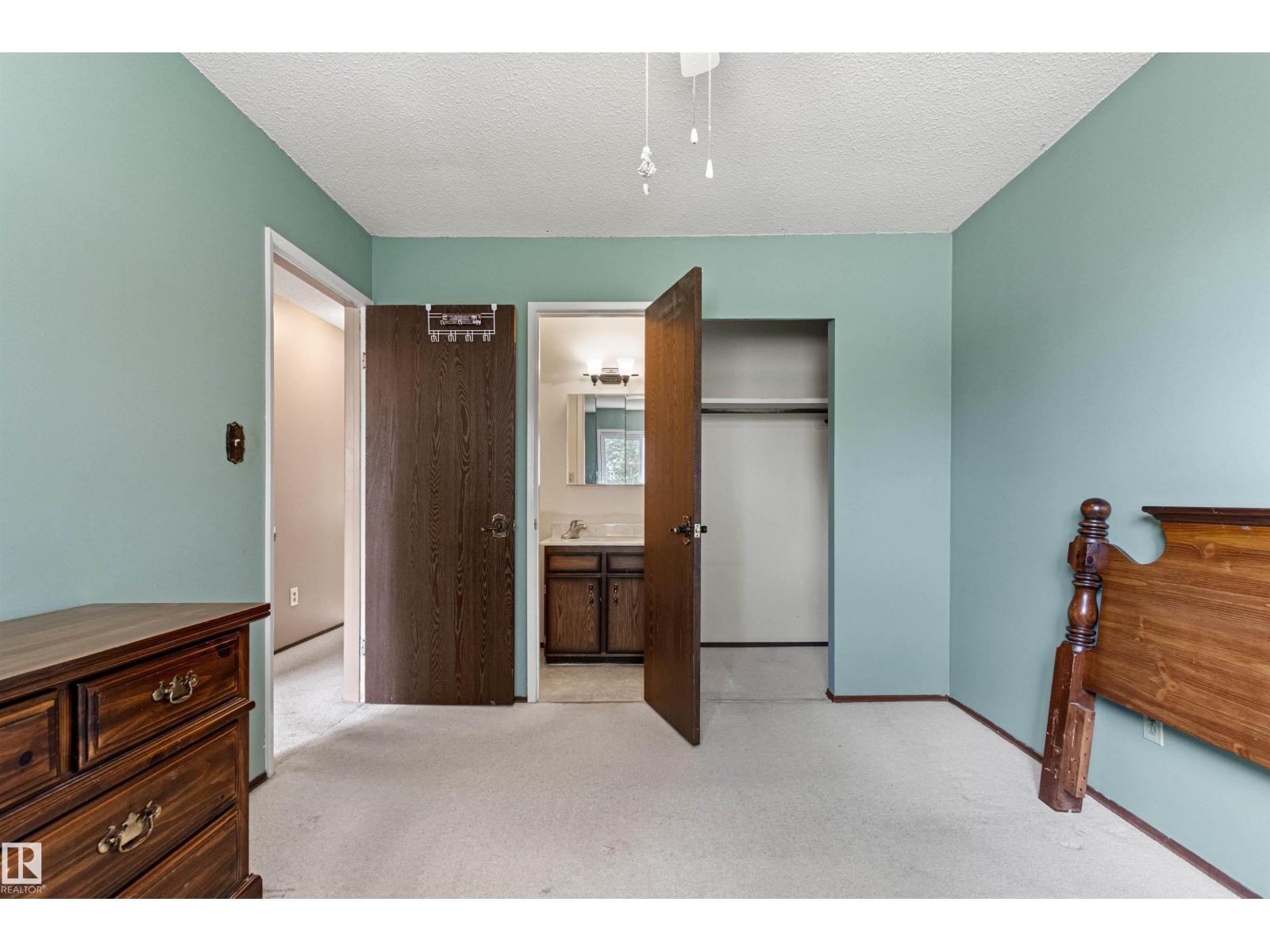 1984 68 Street NW - Photo 36