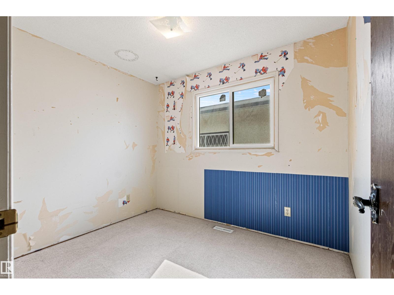 1984 68 Street NW - Photo 40