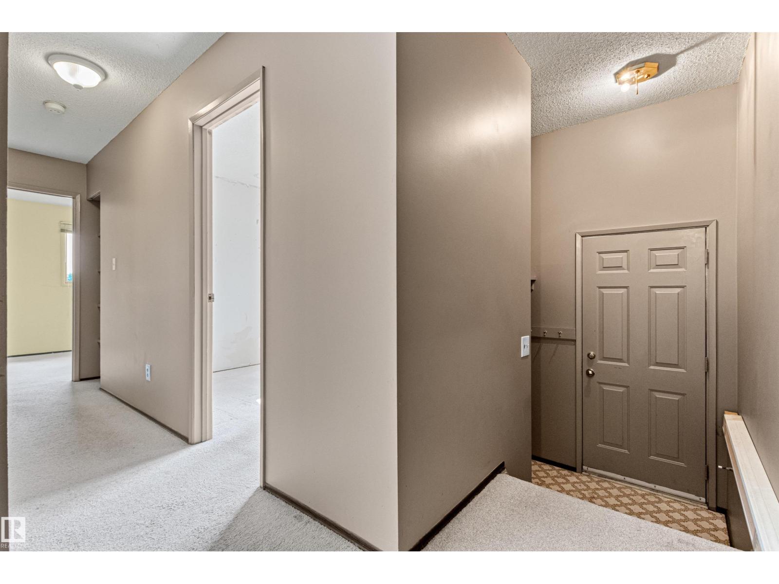 1984 68 Street NW - Photo 42