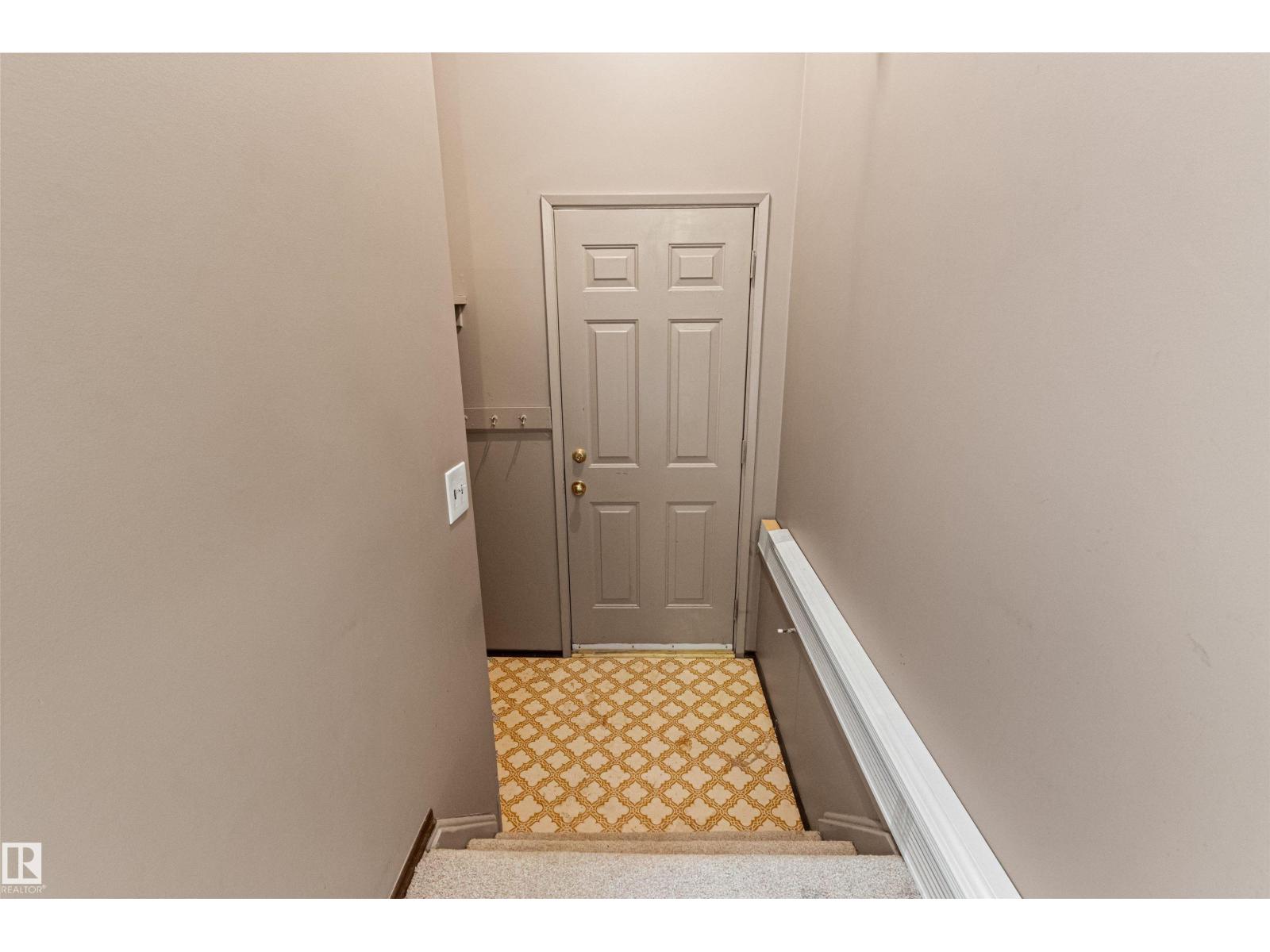 1984 68 Street NW - Photo 43