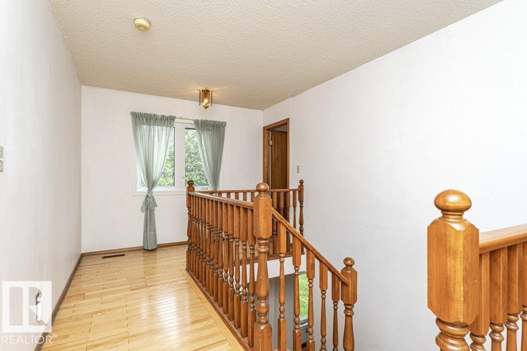 3303 42A Avenue NW - Photo 24