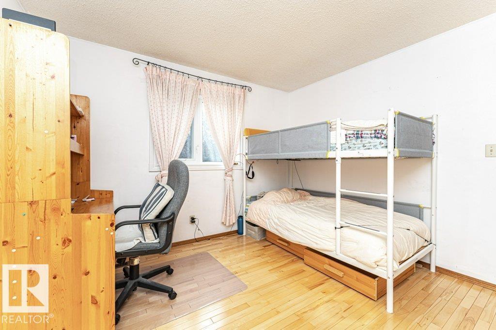 3303 42A Avenue NW - Photo 35