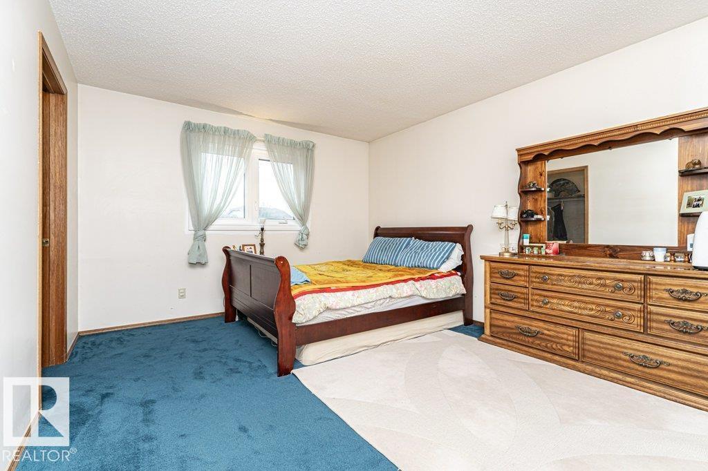 3303 42A Avenue NW - Photo 29