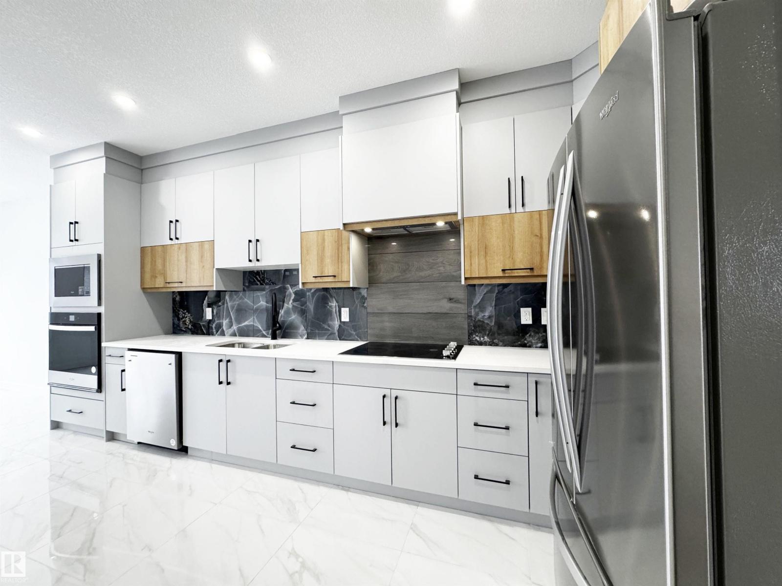 1312 35 Street NW - Photo 8